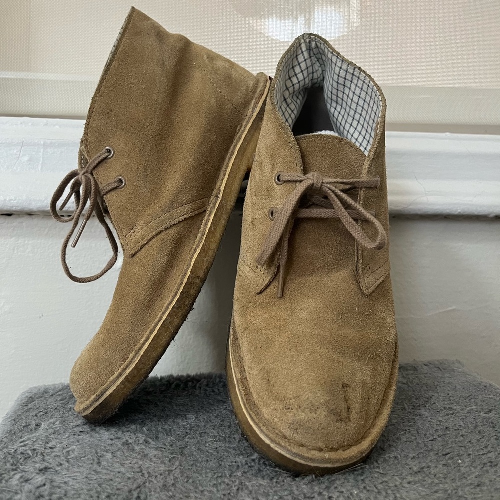 Clarks Women’s Original Beige Size 7